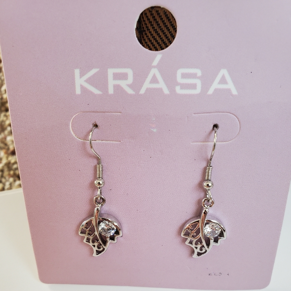 NWT Dangly Fashion Earrings